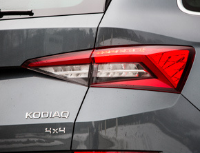 ŠKODA utrzymuje w lutym kurs na sukces: kolejne wzrosty w Polsce i na świecie