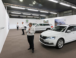 ŠKODA zaprezentowała wirtualne salony