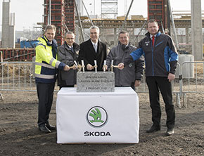 ŠKODA AUTO kładzie kamień węgielny pod nową lakiernię