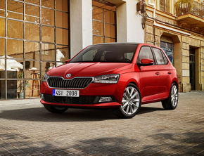 Odświeżona ŠKODA FABIA: nowe światła i systemy bezpieczeństwa w rynkowym bestsellerze