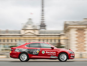 ŠKODA piętnasty raz oficjalnym partnerem Tour de France
