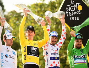 Geraint Thomas, zwycięzca tegorocznego Tour de France, odebrał kryształowe trofeum ŠKODA AUTO