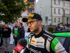 Mikołaj Marczyk zaprezentuje FABIĘ R5 w Wirtualnym Salonie ŠKODY