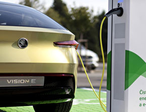 ŠKODA określa kluczowe wyzwania w zakresie elektromobilności