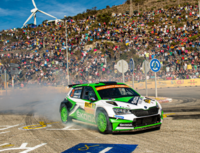 Rajd Katalonii: Jan Kopecký i Kalle Rovanperä zapewniają ŠKODZIE tytuł mistrzowski w klasyfikacji producentów w kategorii WRC 2 Pro