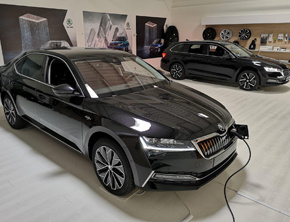 Wirtualny Salon ŠKODY umożliwia prezentację najnowszych modeli podczas transmisji na żywo
