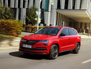 ŠKODA KAROQ w nowej odsłonie zadebiutuje już 30 listopada