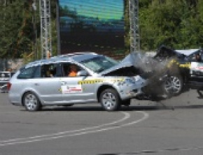 ŠKODA z własnym ośrodkiem do testów zderzeniowych