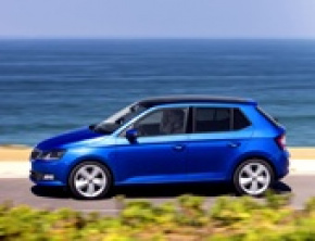 Młodsza ŠKODA Fabia – nowoczesne auto, przemyślana oferta.