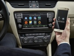 Funkcja SmartGate ŠKODY nagrodzona Connected Car Award