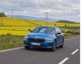 Coraz więcej kierowców wybiera Scalę. Co stoi za jej sukcesem wśród klasycznych hatchbacków kompaktowych?