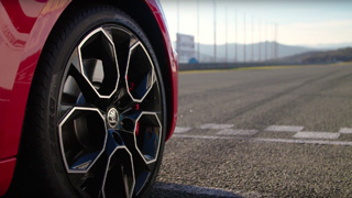 ŠKODA OCTAVIA RS 245 driving footage